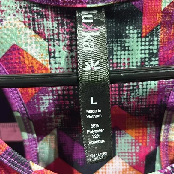 Lukka Athletic Racerback, geometric multicolor print,scoop neck,tank top - Picture 8 of 9